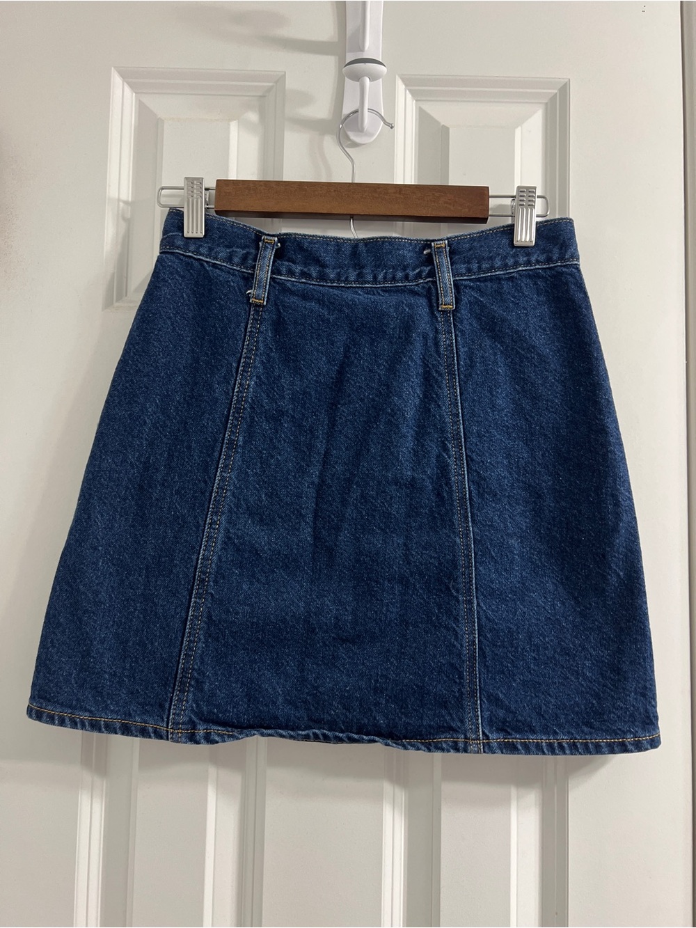 Levi's Dark Blue Button-Front A-Line Denim Skirt Size 26 - Picture 3 of 9